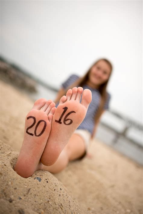 senior photo beach barefoot girls high school graduation pictures female feet
