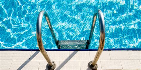 swimming pools ban extended breath holding in wake of deaths huffpost