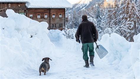 onverwachts dik pak sneeuw  meerdere europese landen rtl nieuws