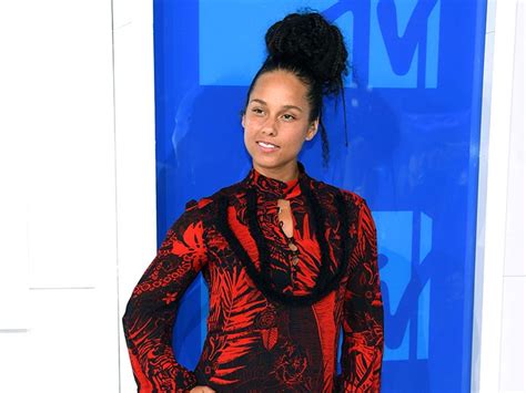 Alicia Keys Was Glowing At The 2016 Mtv Vmas Without Any