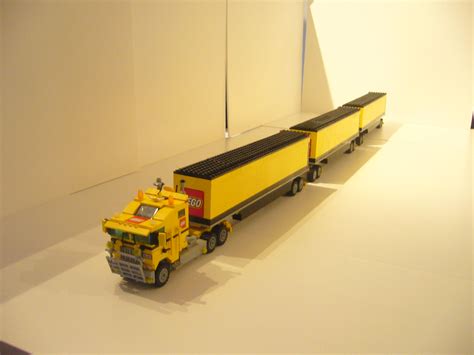 exclusive pictures  toy train sets