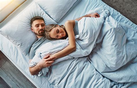 26 Types Of Couples Sleeping Positions And What They Say About Your