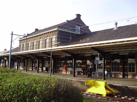 hoek van holland haven  station   trains depart flickr