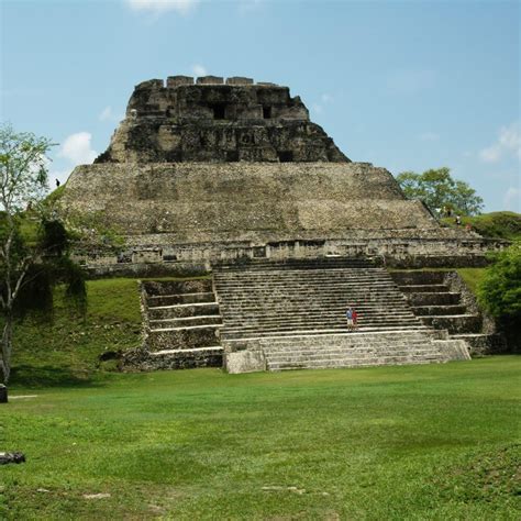 xunantunich maya ruin  san jose succotz cayo district