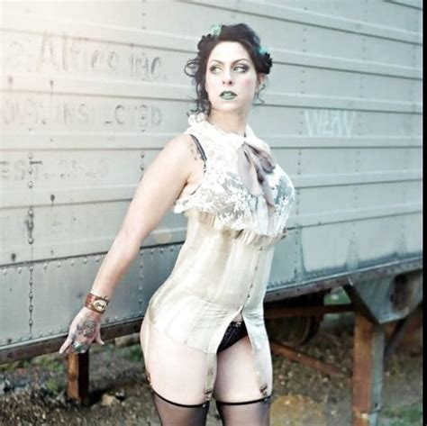 danielle colby from american pickers hot or not 21 pics