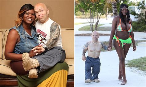 dwarf bodybuilder anton kraft finds love with 6 3 transgender woman daily mail online