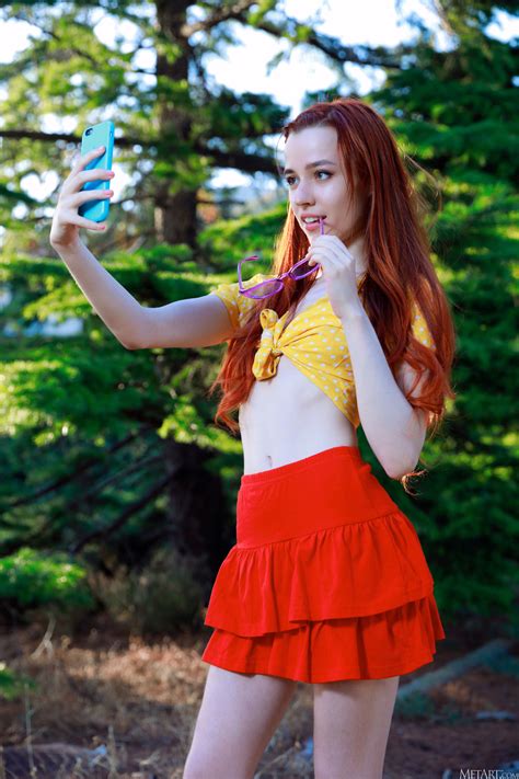 sherice voyeur redhead babe taking selfies of her skinny
