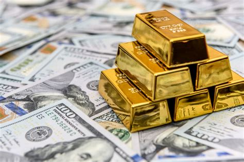 el precio del oro alcanza  maximo de mas de siete anos