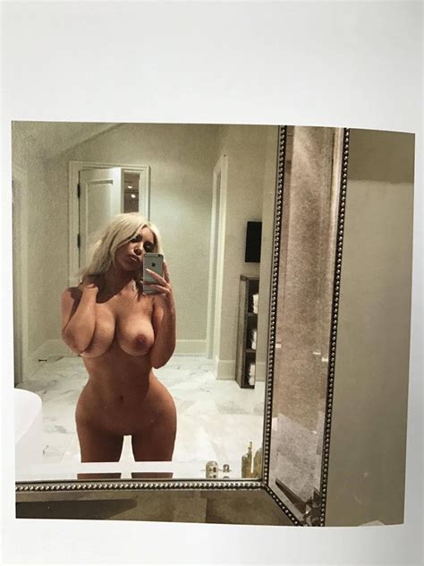 kim kardashian sexy and naked selfshots