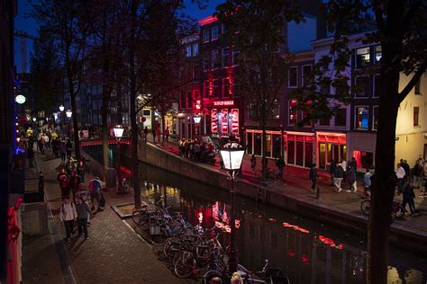 how amsterdam s mayor wants to remake the red light