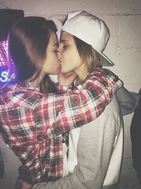Pinkys World Cute Lesbian Couples Lesbian Lesbian Couple