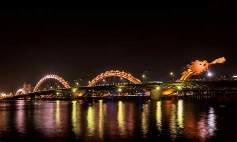 philips lights vietnams iconic dragon bridge  da nang