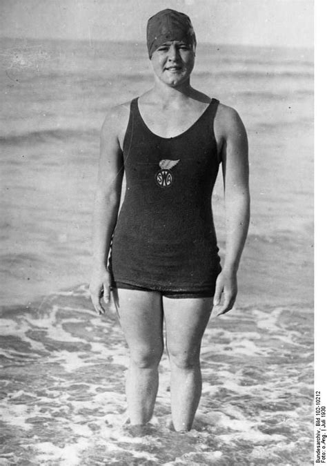 gertrude ederle becomes the first woman to swim across the