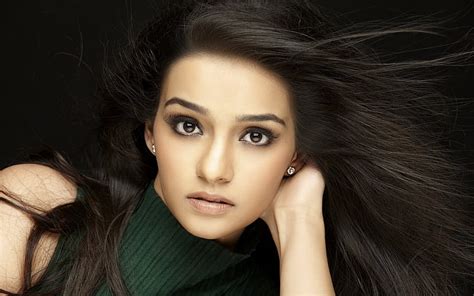 Priya Bharat Portrait Indian Actress Makeup Brunette Beautiful