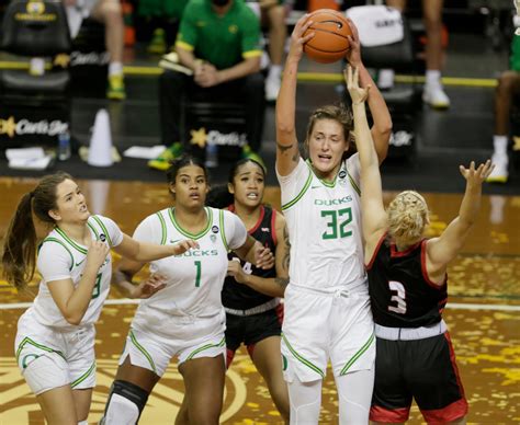 No 10 Oregon Ducks Women S Basketball Opens Season With 116 51 Victory