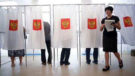 Early Results Putin S United Russia On Way To Victory In Parliament Vote