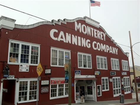 stroll  montereys cannery row  world  deej