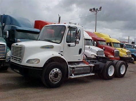 freightliner business class    sale  trucks  buysellsearch