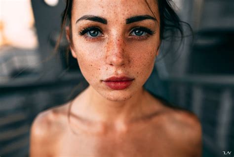 Wallpaper Women Face Freckles Depth Of Field Blue Eyes Red