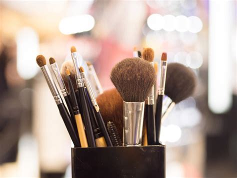 the ultimate guide to cleaning your makeup brushes the