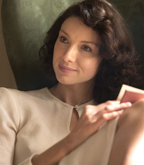 outlander star caitriona balfe s delusion bubble pays off