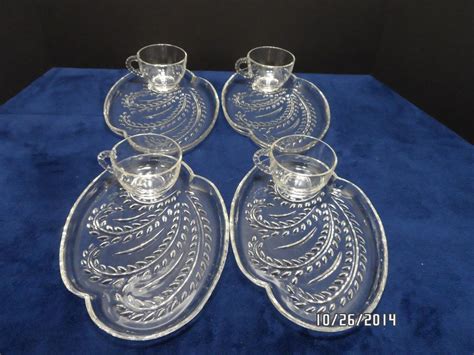 Federal Glass Clear Glass Snack Trays With Cups Wheat Pattern Set Of 4