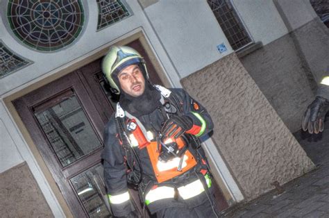 brandweerman  actie brandweer smilde firefighter  action firestation smilde  netherland