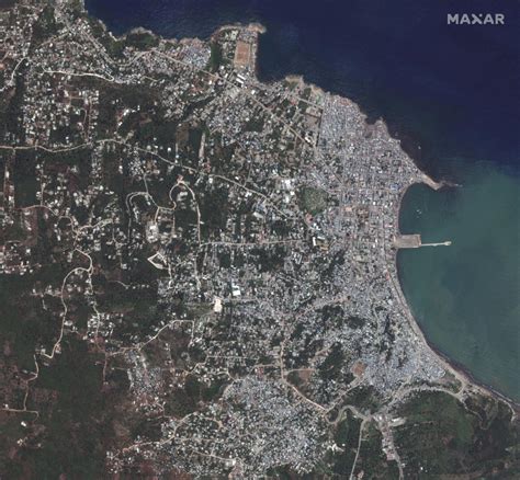 face  destruction  space satellite captures aftermath  devastating haiti earthquake