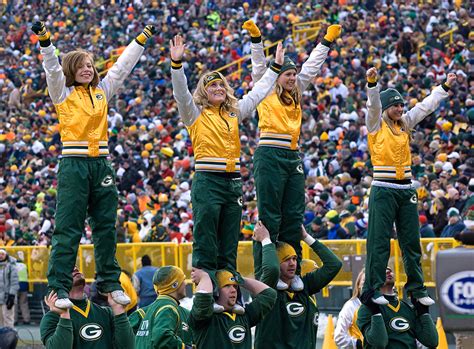 Green Bay Packers Cheerleaders Seattle Vs Green Bay • Dec… Flickr