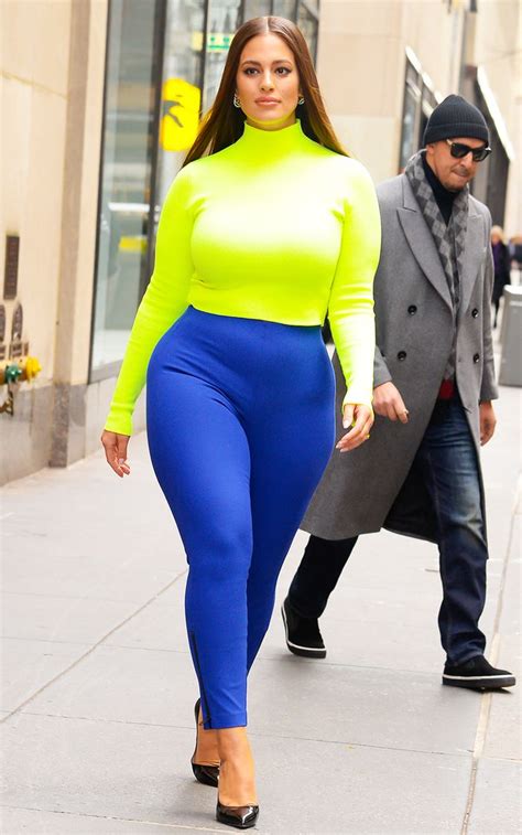 Celebrities Can T Stop Wearing The Neon Clothing Trend