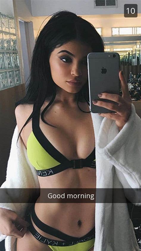 nsfw kylie jenner snapchat pics and videos pussy pics