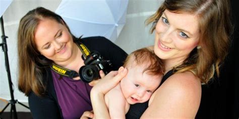 photographer helps moms love their bodies