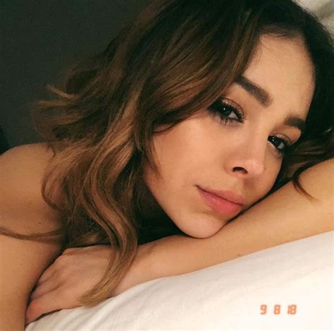 danna paola lu fotos artisticas mujer cabello balayage