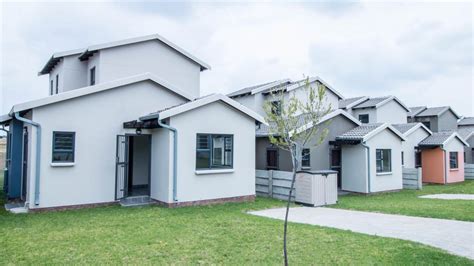 houses  sale  vorna valley midrand  developments standalone  security complexes