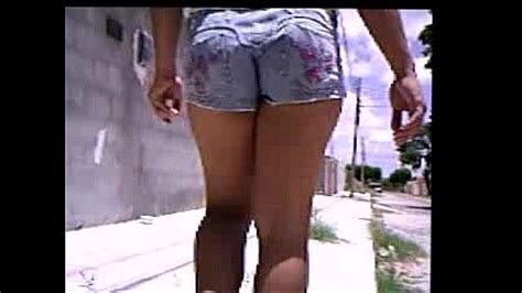 novinha com shortinho guloso enfiado na bunda xvideos