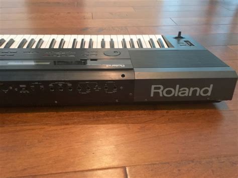 matrixsynth roland hs  analog polyphonic synth alpha juno   speakers