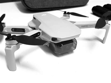 review dji mavic mini combo   easy    drone video