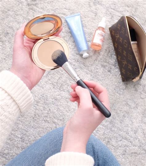 How To Actually Make Makeup Last All Day The Everygirl