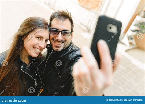 Amateur Girlfriend Selfie