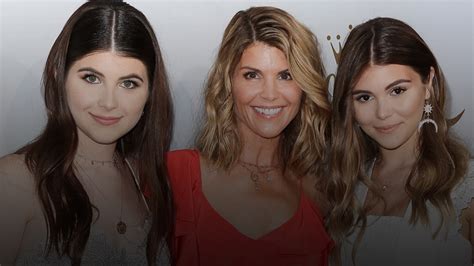 Lori Loughlins Imprisonment Is Very Upsetting For Her Daughters