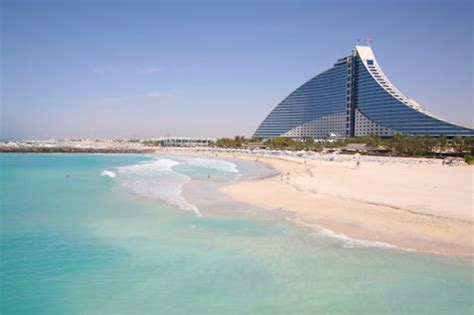 stinking dubai beaches  set  award  blue flag beaches flashydubaicom