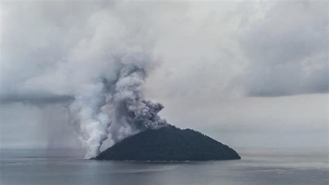 Scientist Says Volcano Could Erupt In Papua New Guinea