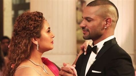 shikhar dhawan dances hand  hand  huma qureshi   debut