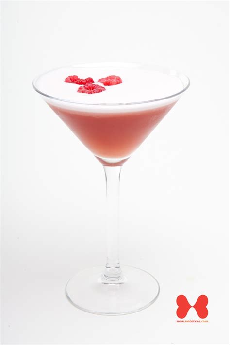 french martini cocktail recipes raspberry liqueur cocktails