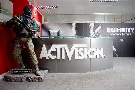 activision blizzard employees   forced  return   office