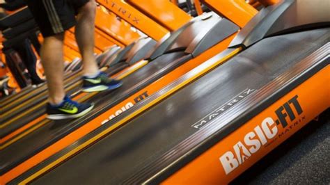 basic fit groeit hard en blijft winstgevend rtlz