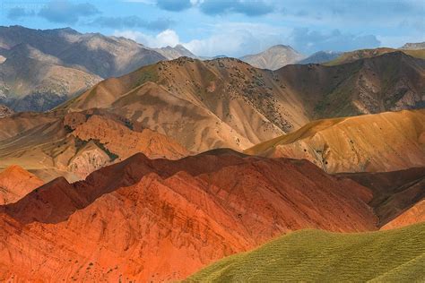 landschaftsfotografie des monats farbenrausch auf dem pamir highway kirgistan