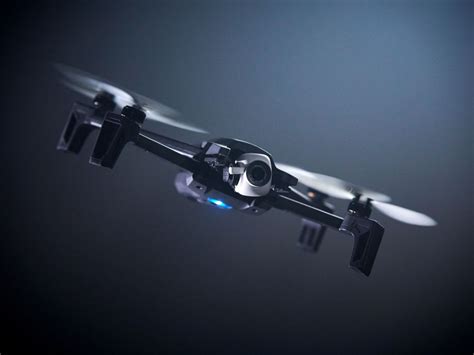les drones parrot bientot rachetes par leur fondateur challenges