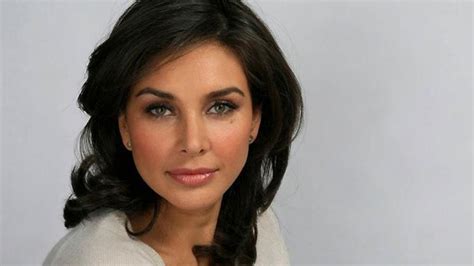 Troll Calls Lisa Ray Old Actress Destroys Him With Sass