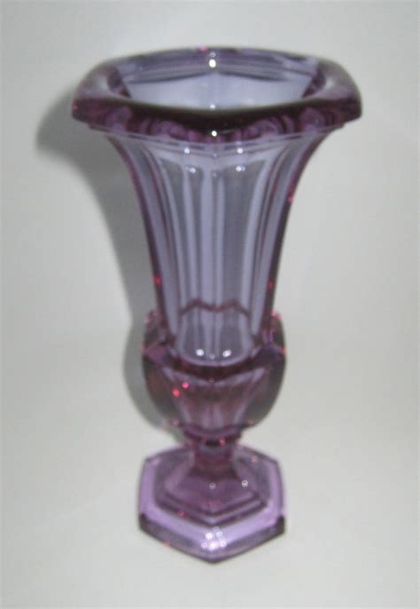 Moser Type Alexandrite Neodymium Glass Vase Collectors